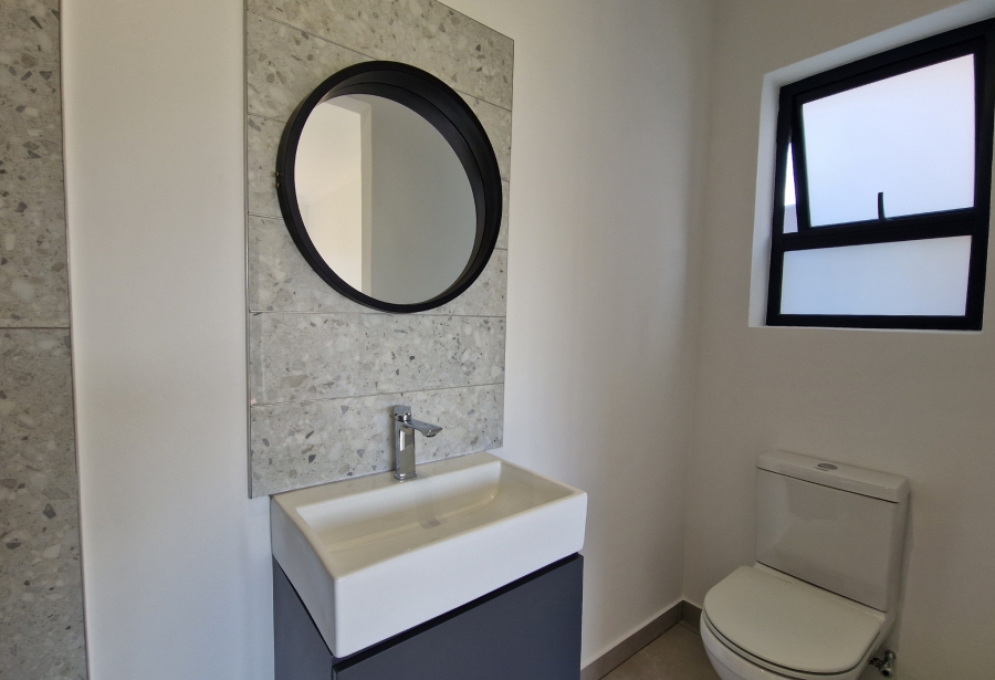 3 Bedroom Property for Sale in Wavecrest Eastern Cape